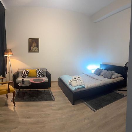 Ganze Klein Unterkunft 1100 Wien المظهر الخارجي الصورة